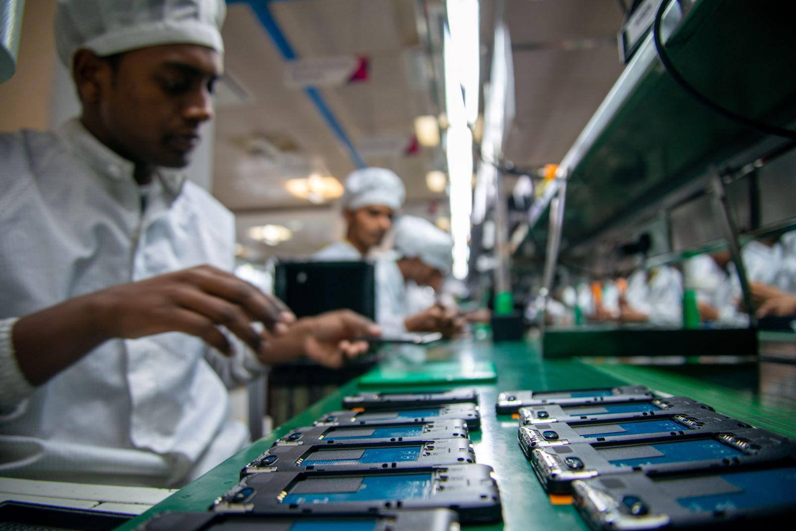 India-phone-assembly-factory-1600px